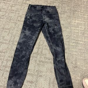 Lululemon full length tie dye washed look size 6